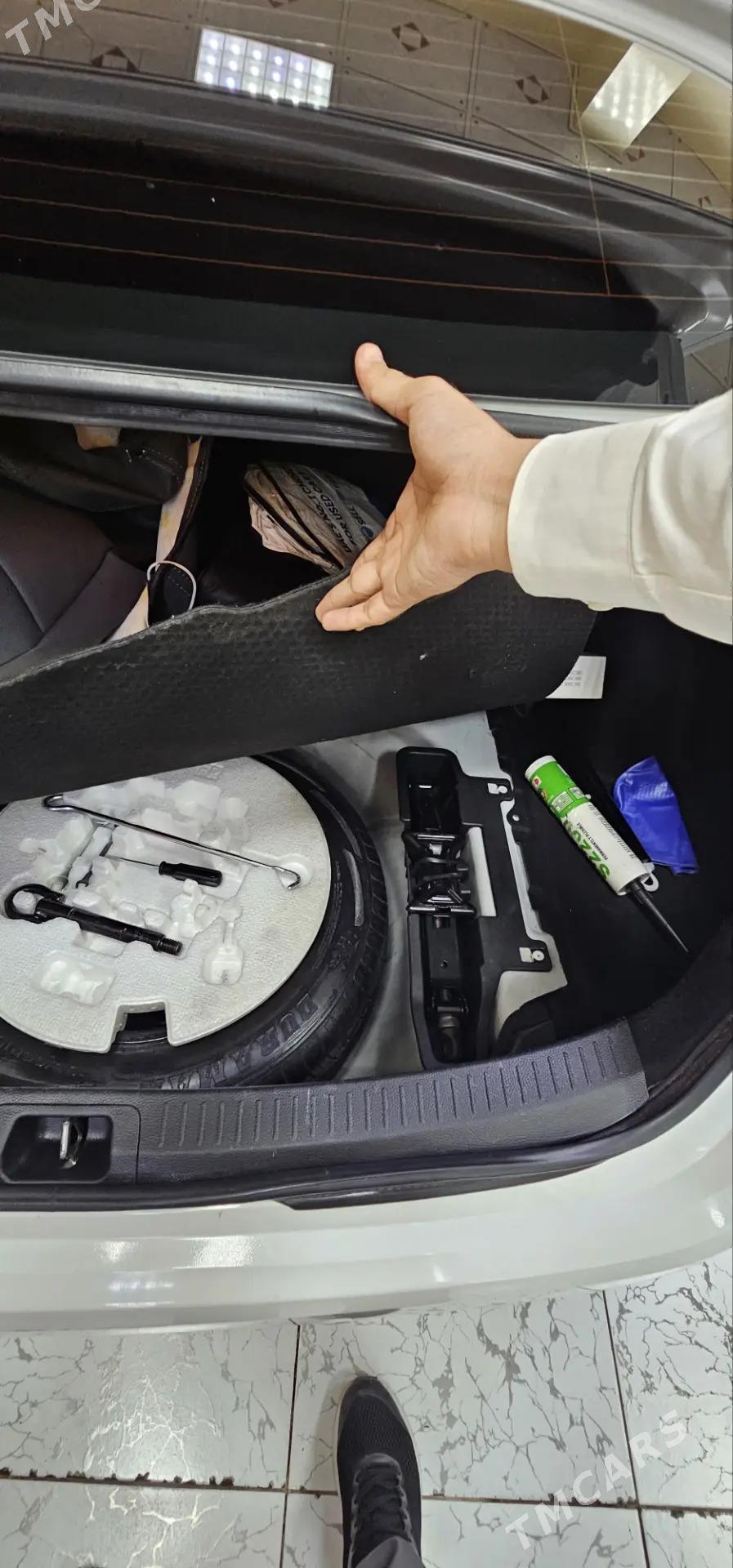 Toyota Corolla 2021 - 300 000 TMT - Керки - img 3