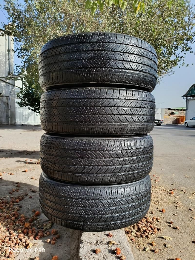 215 55 17 Bridgestone 900 TMT - Bedew - img 1