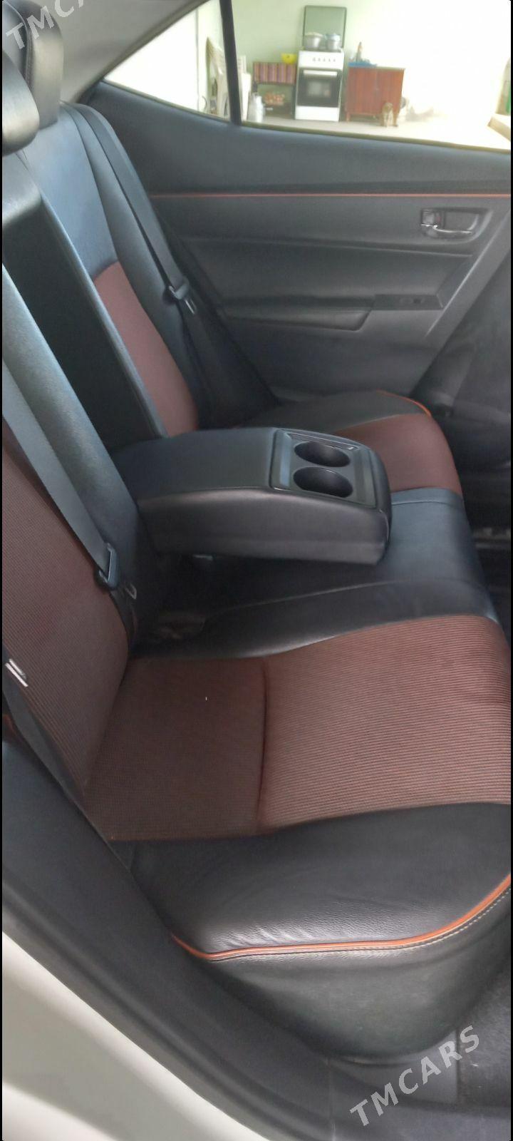 Toyota Corolla 2018 - 230 000 TMT - Ашхабад - img 3