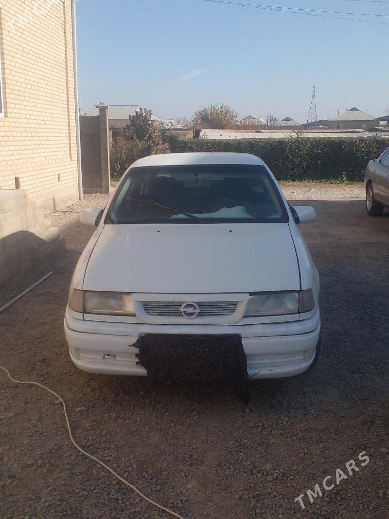 Opel Vectra 1995 - 26 000 TMT - Murgap - img 4