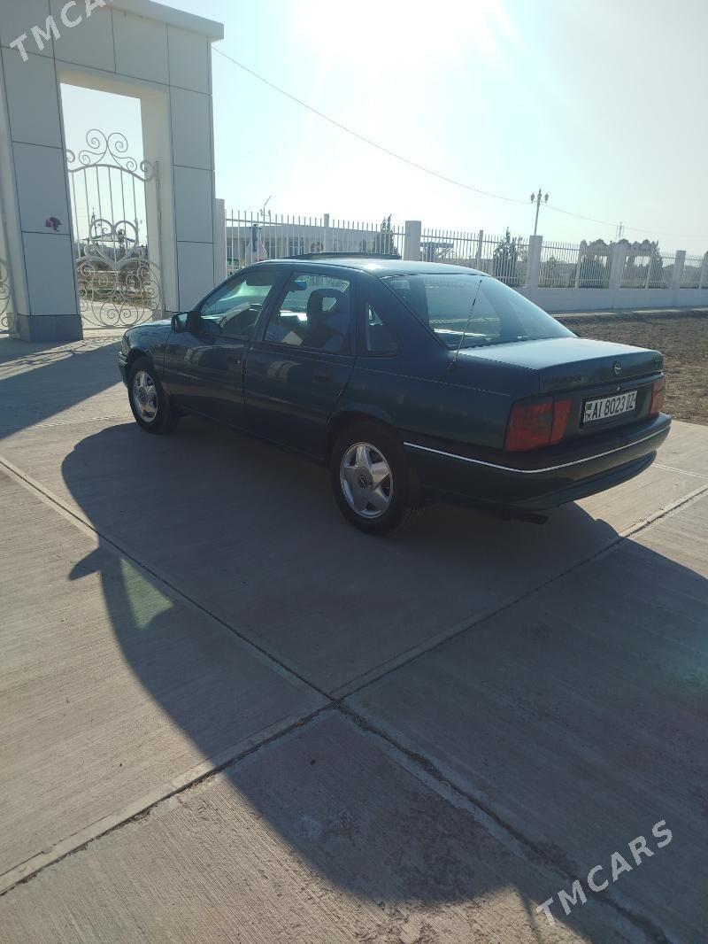 Opel Vectra 1993 - 63 000 TMT - Шабатский этрап - img 2