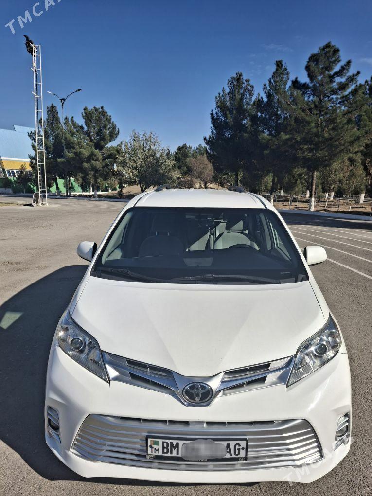 Toyota Sienna 2017 - 330 000 TMT - Aşgabat - img 8