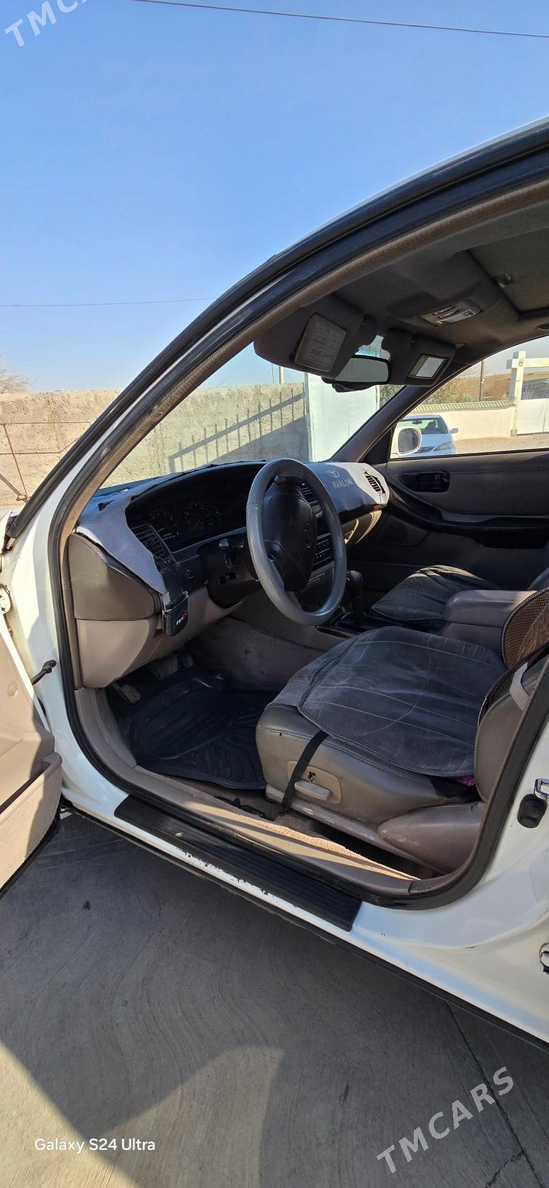 Toyota Avalon 1996 - 105 000 TMT - Serhetabat (Guşgy) - img 8