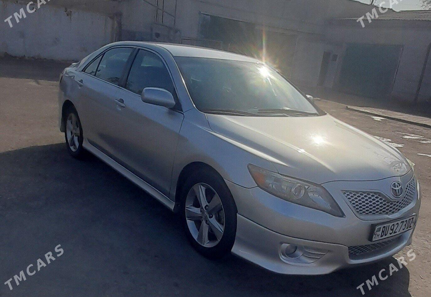 Toyota Camry 2010 - 200 000 TMT - Дашогуз - img 6