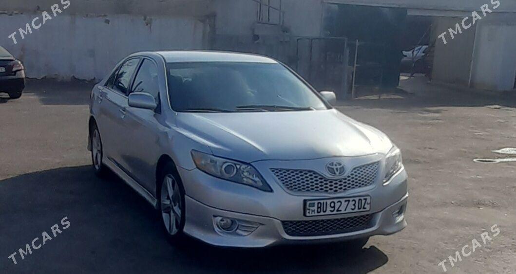 Toyota Camry 2010 - 200 000 TMT - Дашогуз - img 5