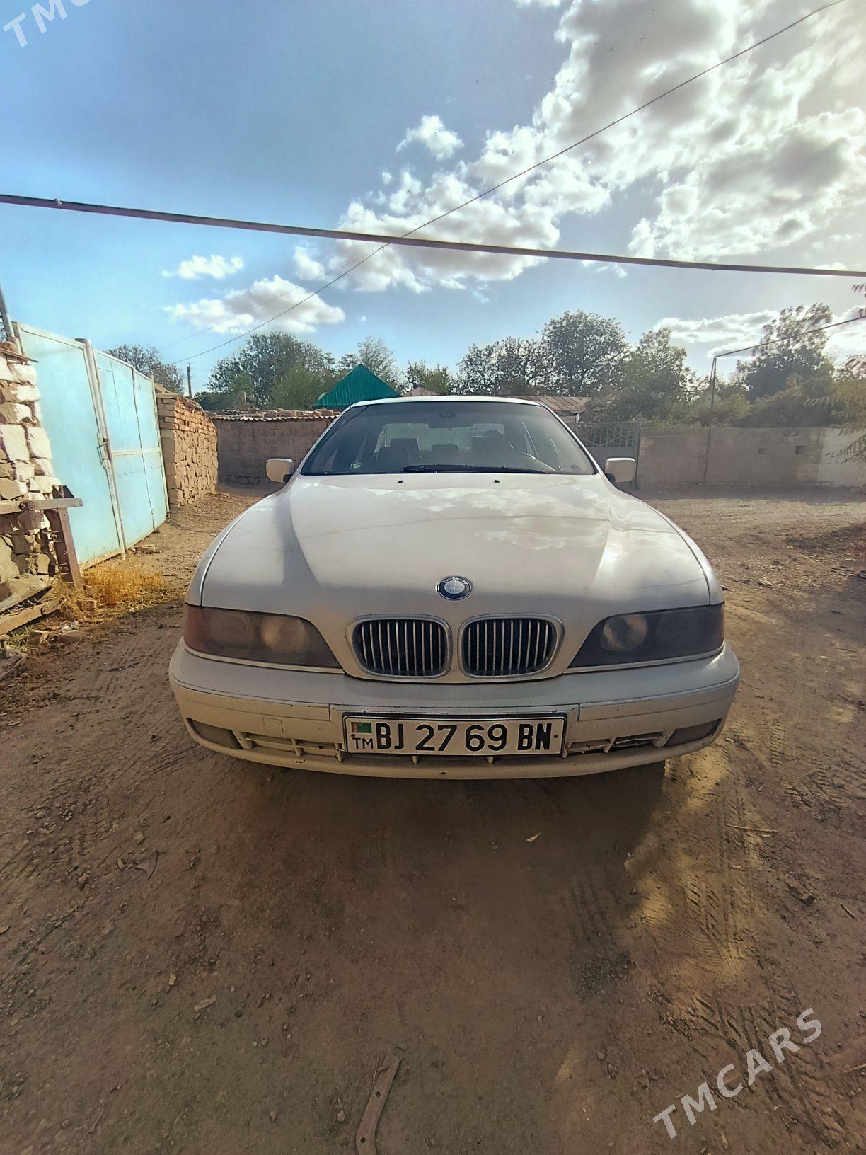 BMW E39 1999 - 100 000 TMT - Kaka - img 2