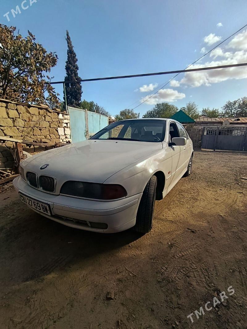 BMW E39 1999 - 100 000 TMT - Kaka - img 3