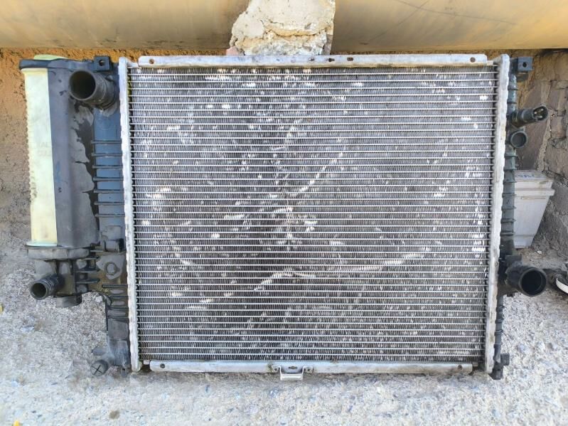 BMW E34 Radyatyr 700 TMT - Ýaşlyk - img 2