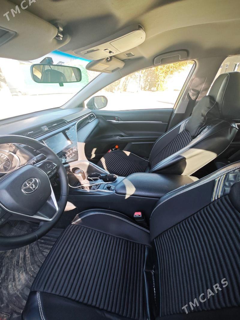 Toyota Camry 2019 - 265 000 TMT - Ашхабад - img 4