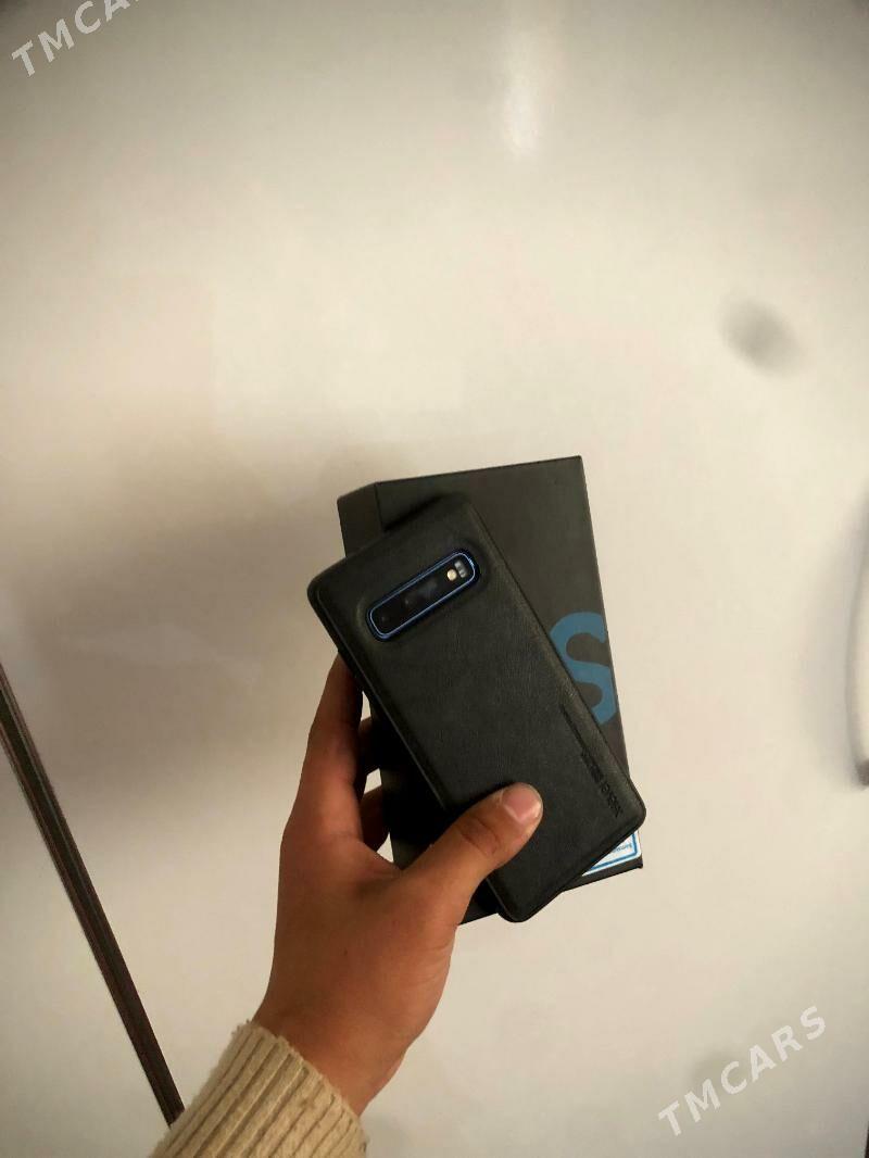 Samsung S 10 - Bäherden - img 3