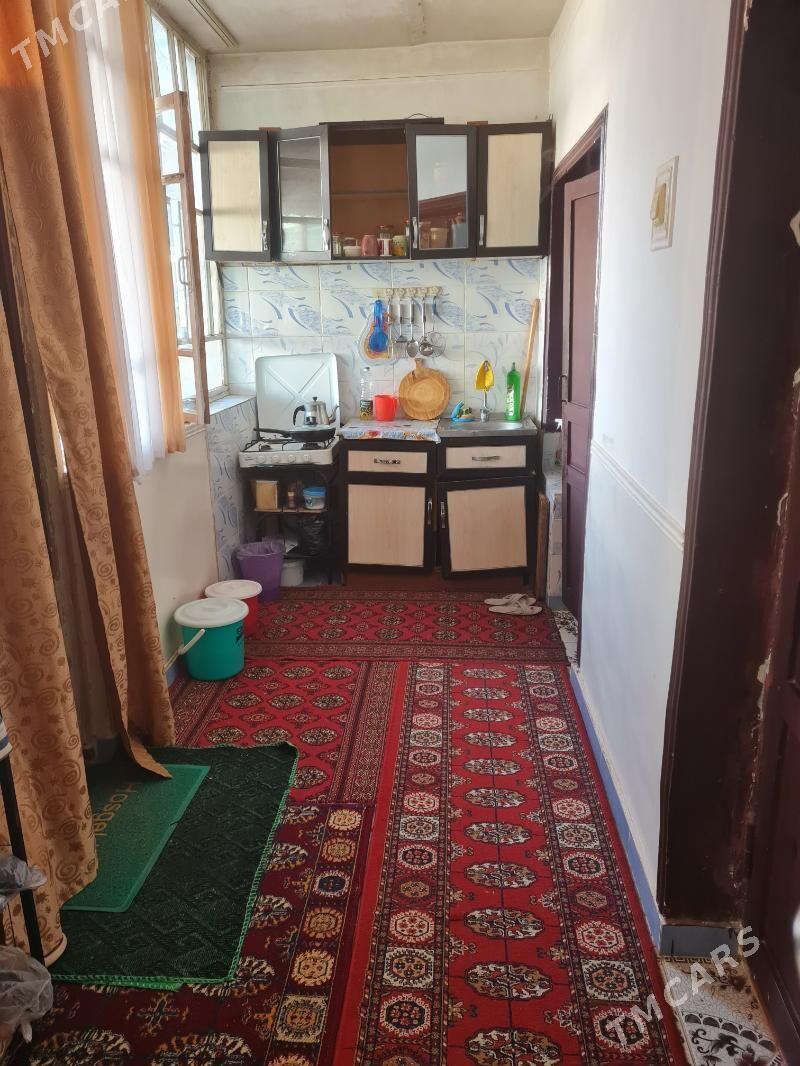 Satlyk Mollanepesde etaž jaý - Тагтабазар - img 2