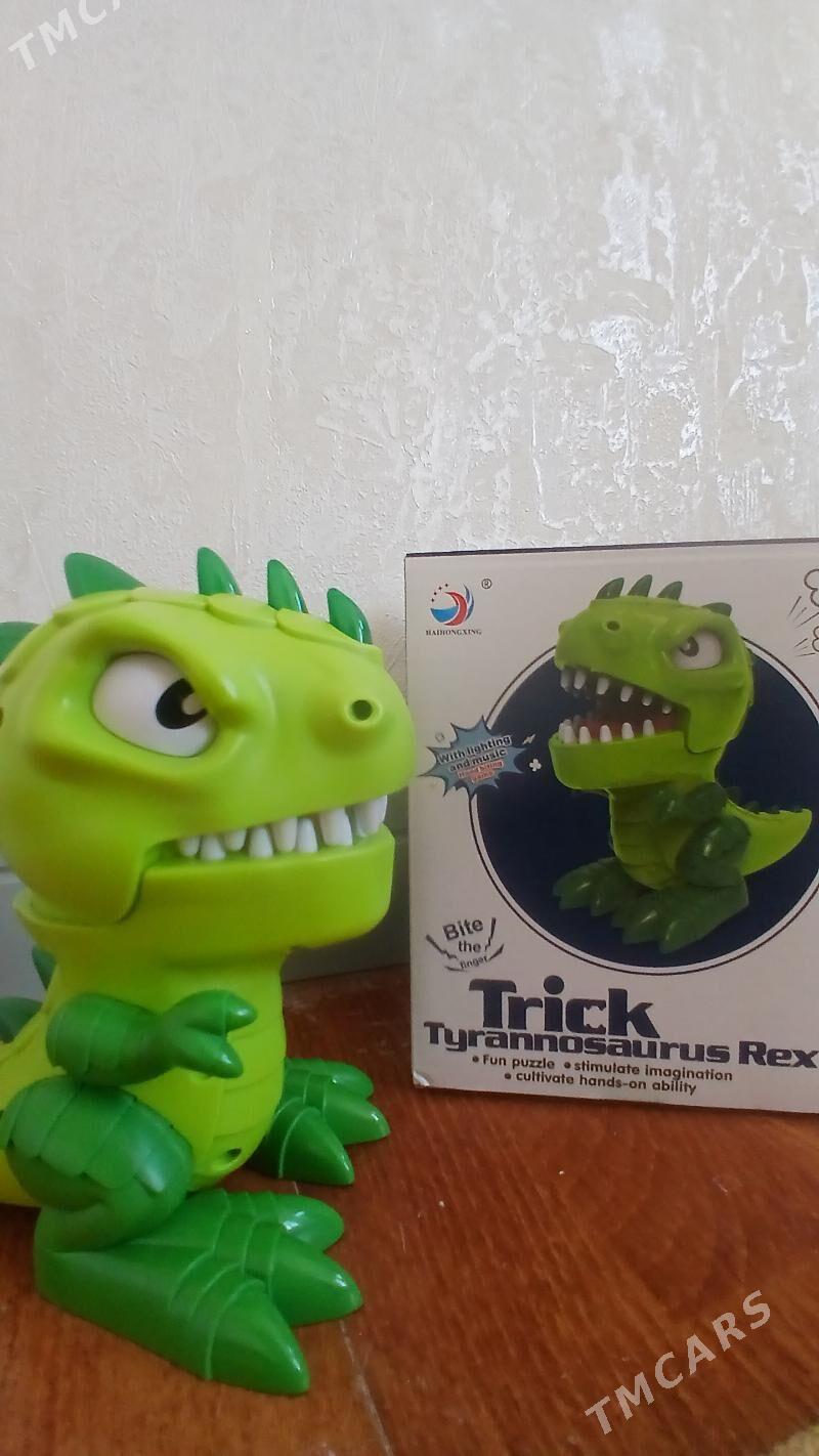 Dinozawyr - Moskowskiý köç. (10 ýyl abadançylyk şaýoly) - img 2