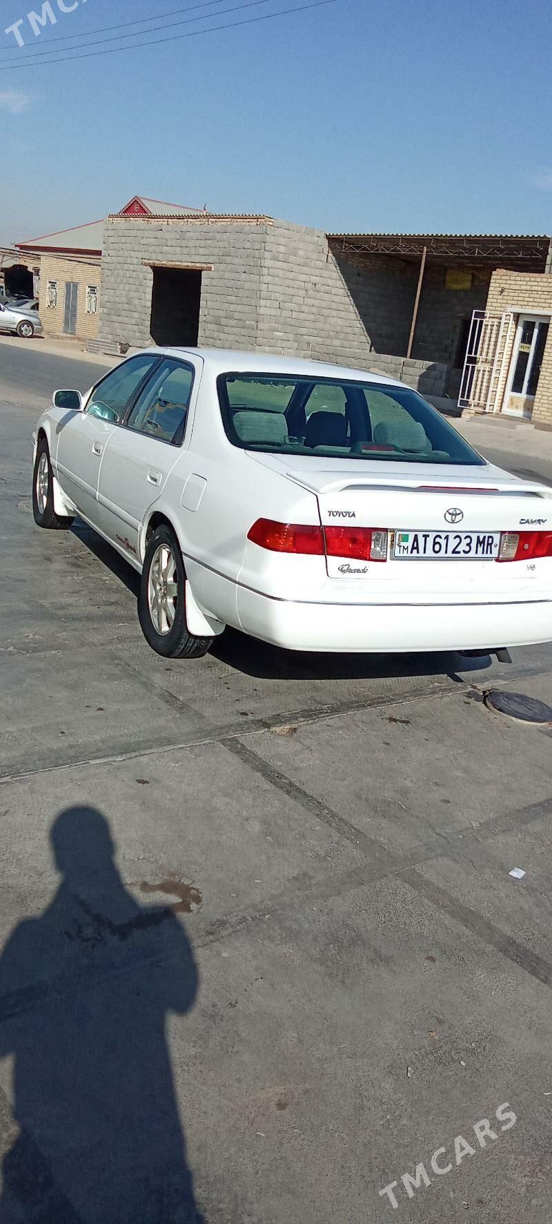 Toyota Camry 1998 - 150 000 TMT - Мары - img 5