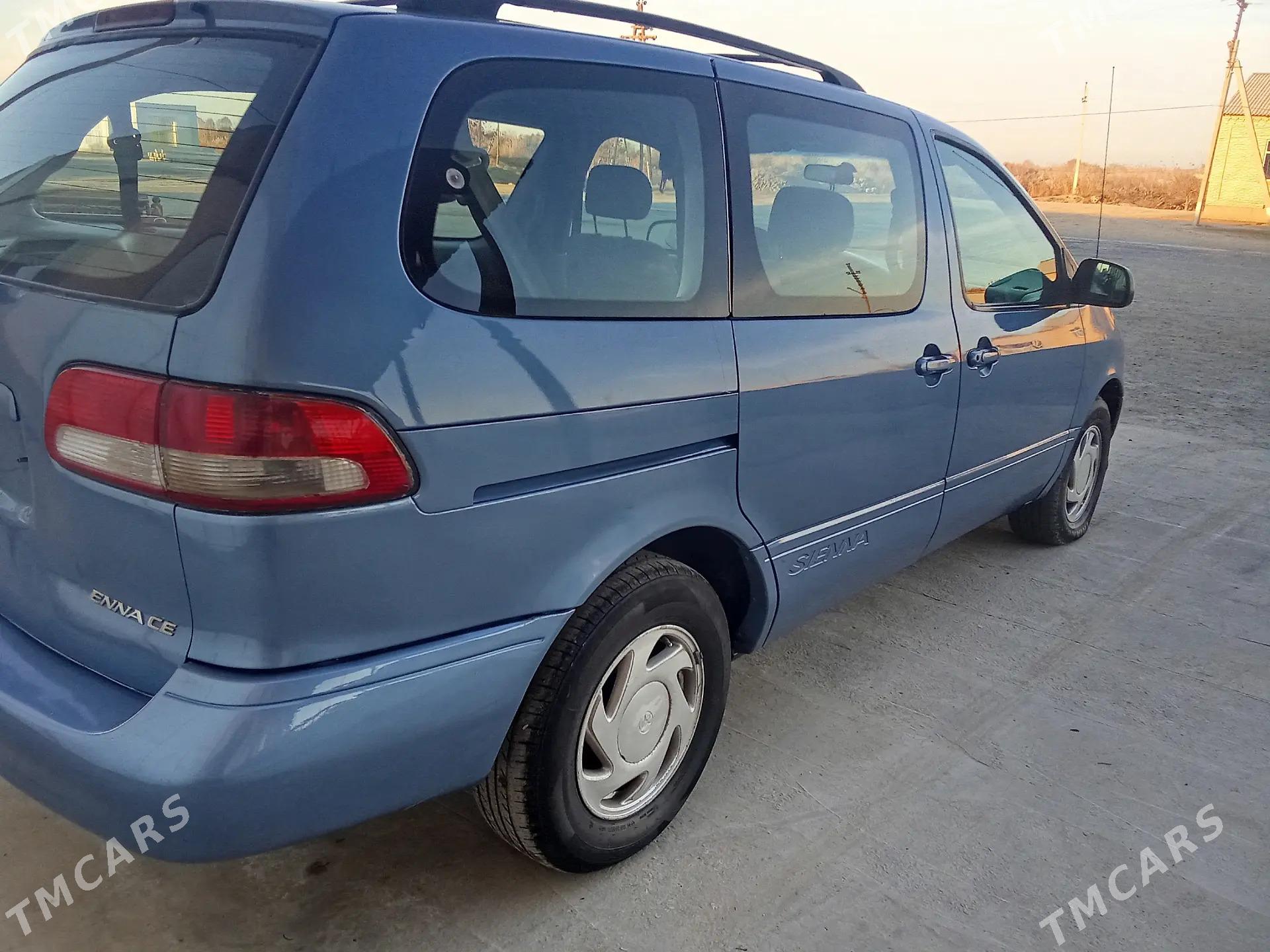 Toyota Sienna 2002 - 174 000 TMT - Türkmenabat - img 5