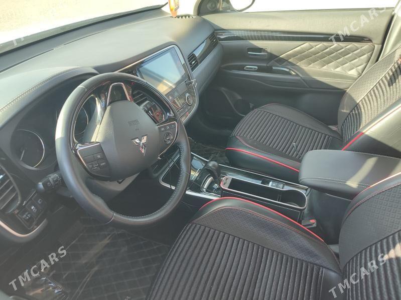 Toyota Highlander 2023 - 300 000 TMT - Акдепе - img 4