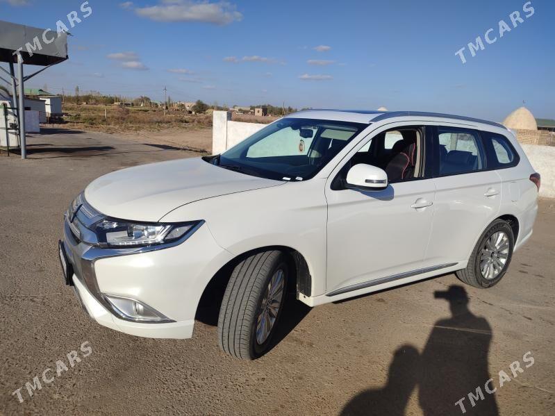 Toyota Highlander 2023 - 300 000 TMT - Акдепе - img 2