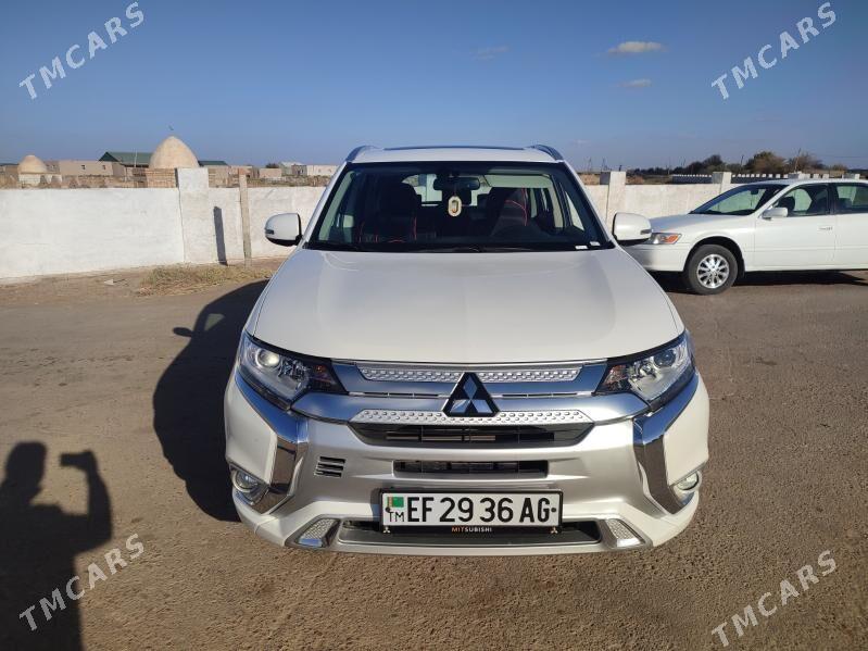 Toyota Highlander 2023 - 300 000 TMT - Акдепе - img 3