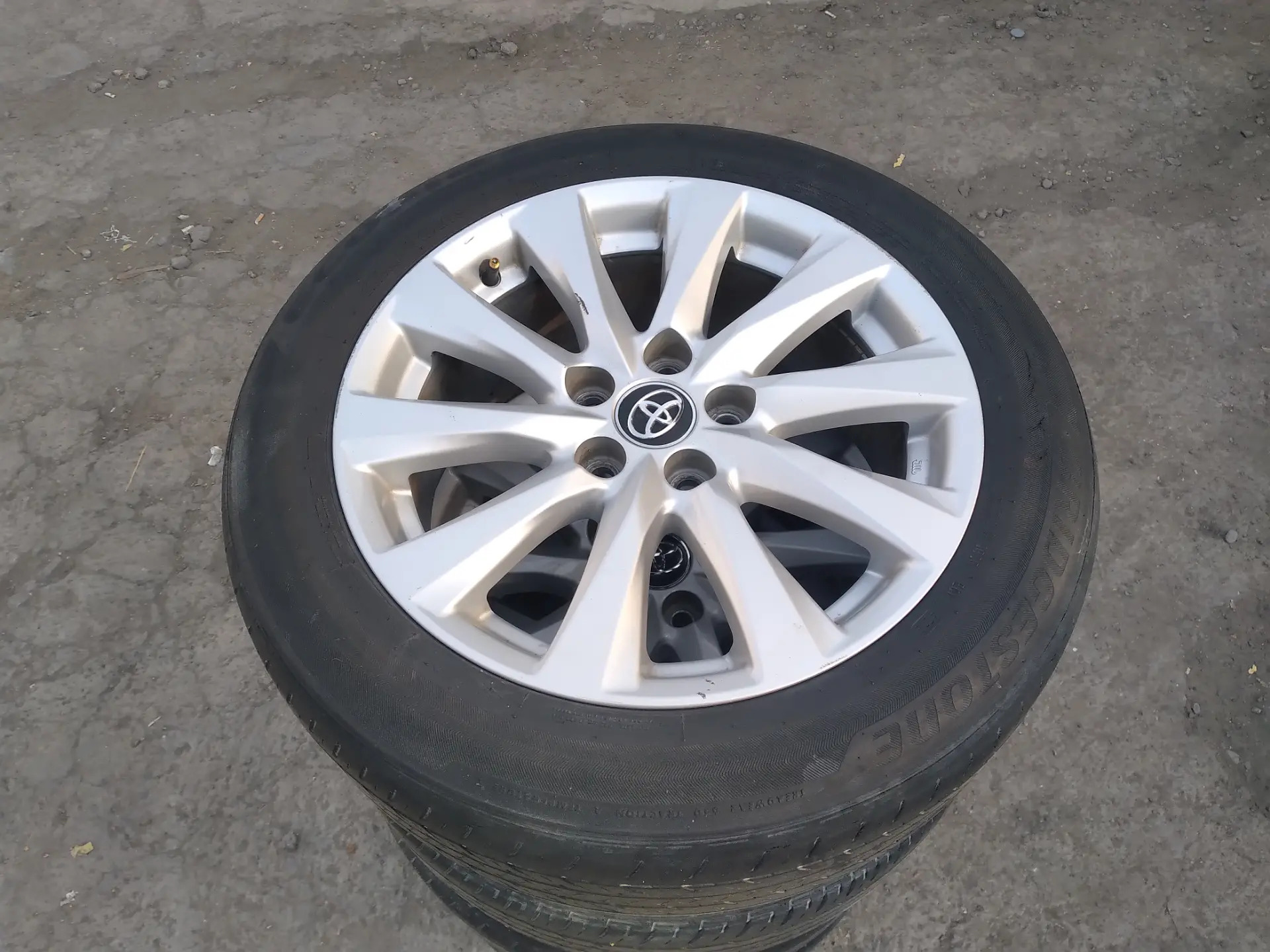 Camry disga teker 17. 4 700 TMT - Hitrowka - img 1