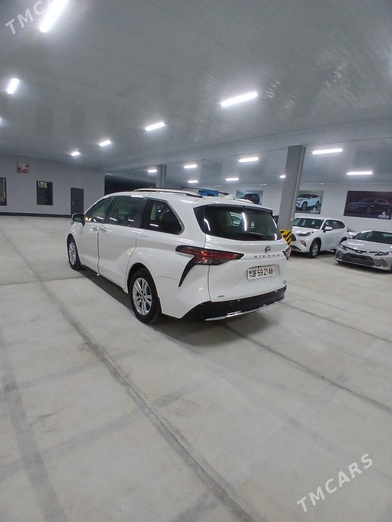 Toyota Sienna 2021 - 800 000 TMT - Мары - img 3