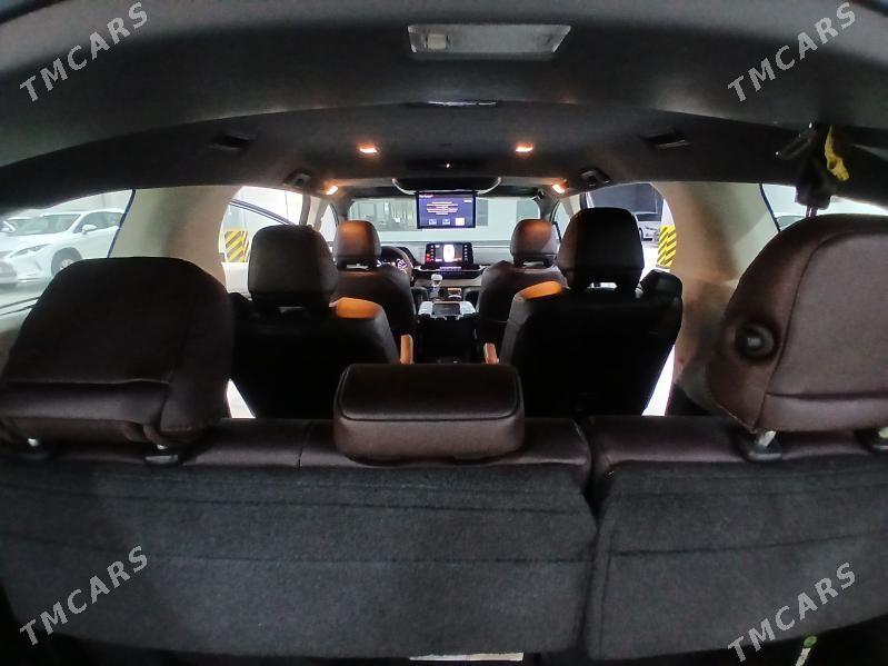 Toyota Sienna 2021 - 800 000 TMT - Мары - img 4