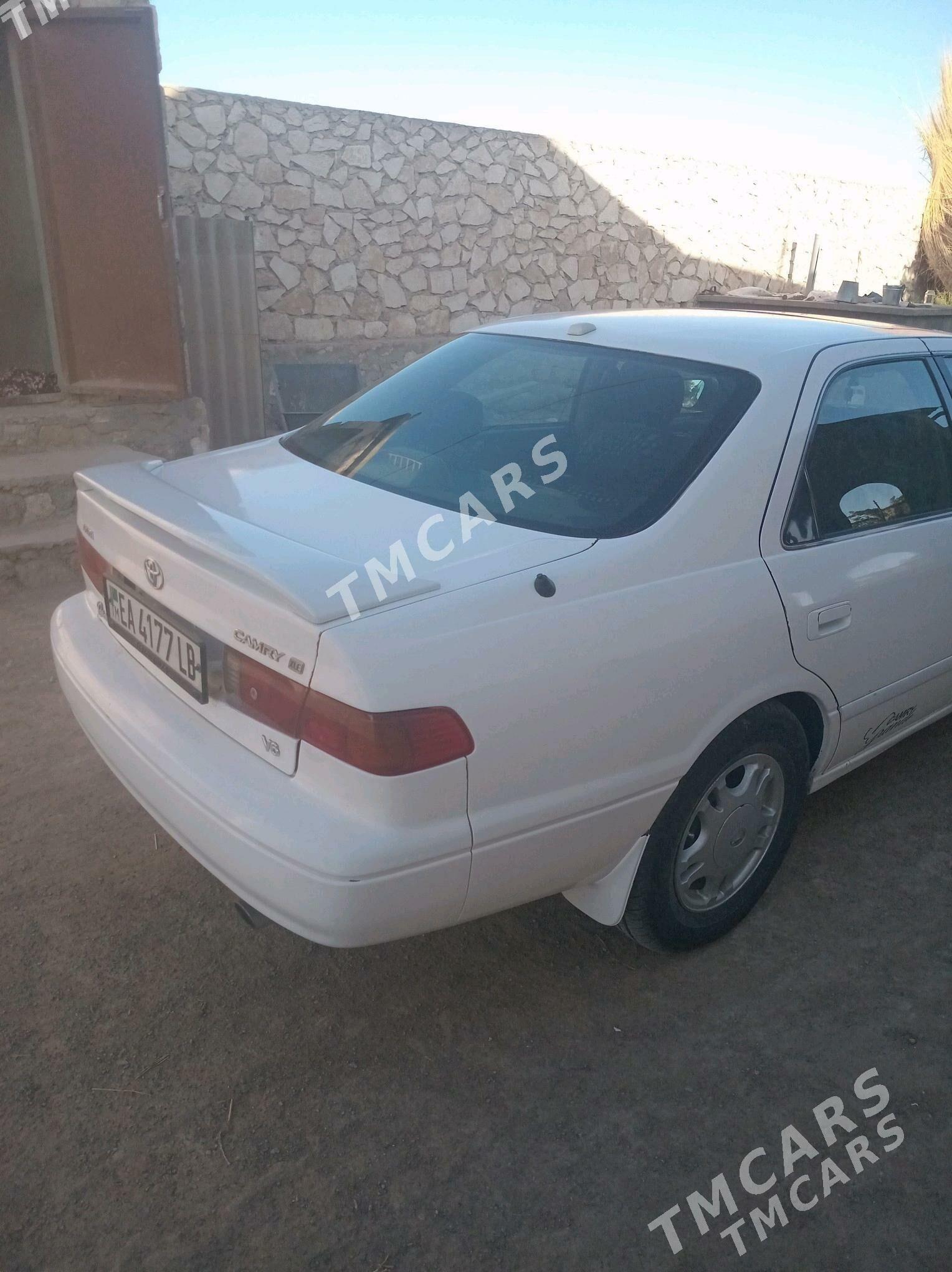 Toyota Camry 1998 - 130 000 TMT - Достлук - img 3