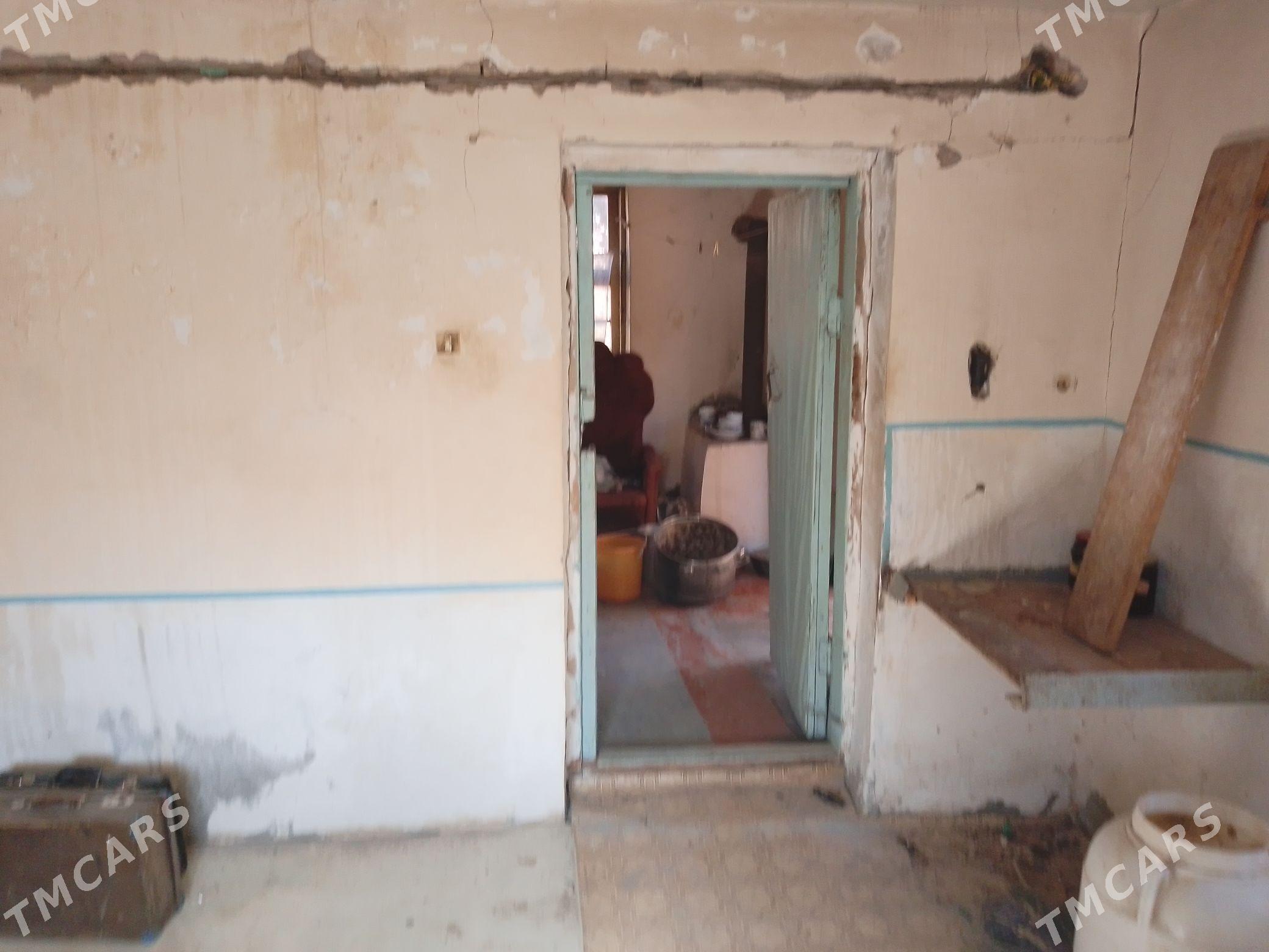 70yylyk daca - Чарджоу - img 3