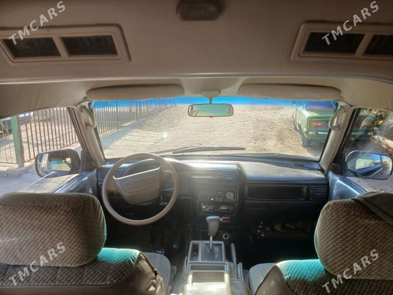 Toyota Town Ace 1993 - 55 000 TMT - Туркменабат - img 6