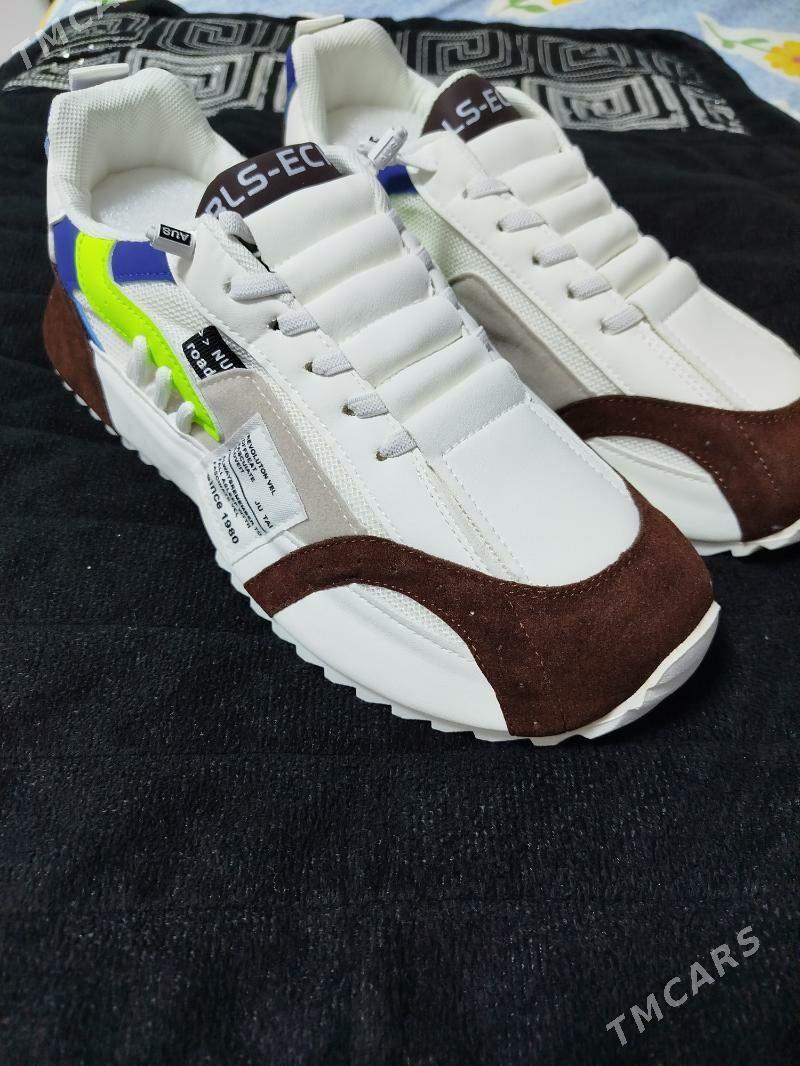 Krasofka oglan - Мир 2 - img 3