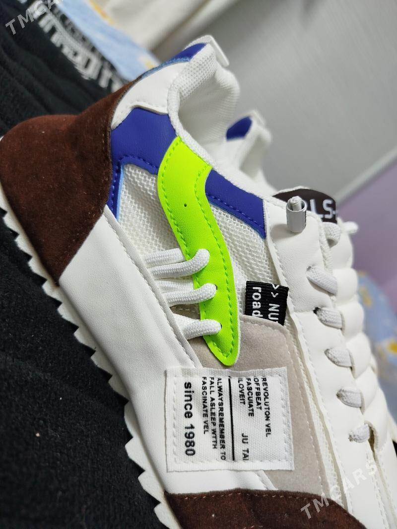 Krasofka oglan - Мир 2 - img 9