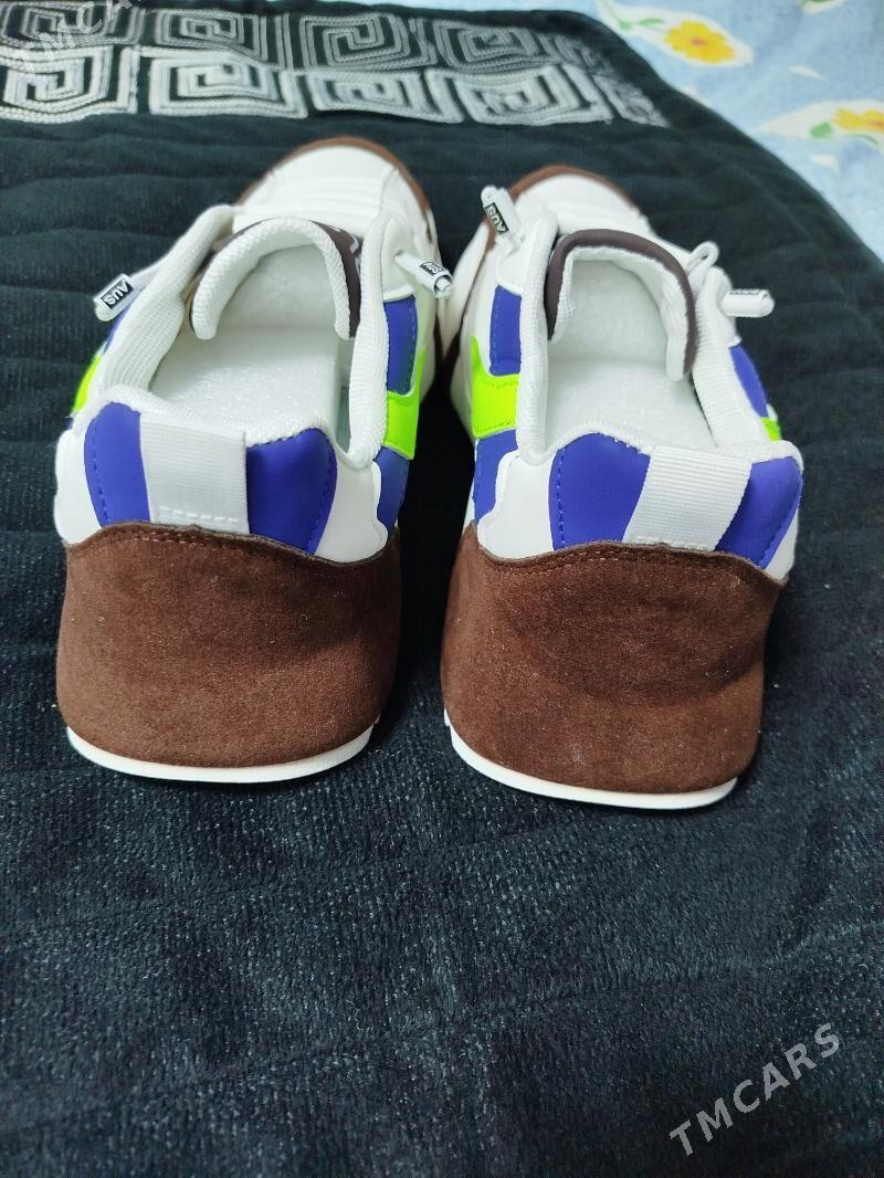 Krasofka oglan - Мир 2 - img 7