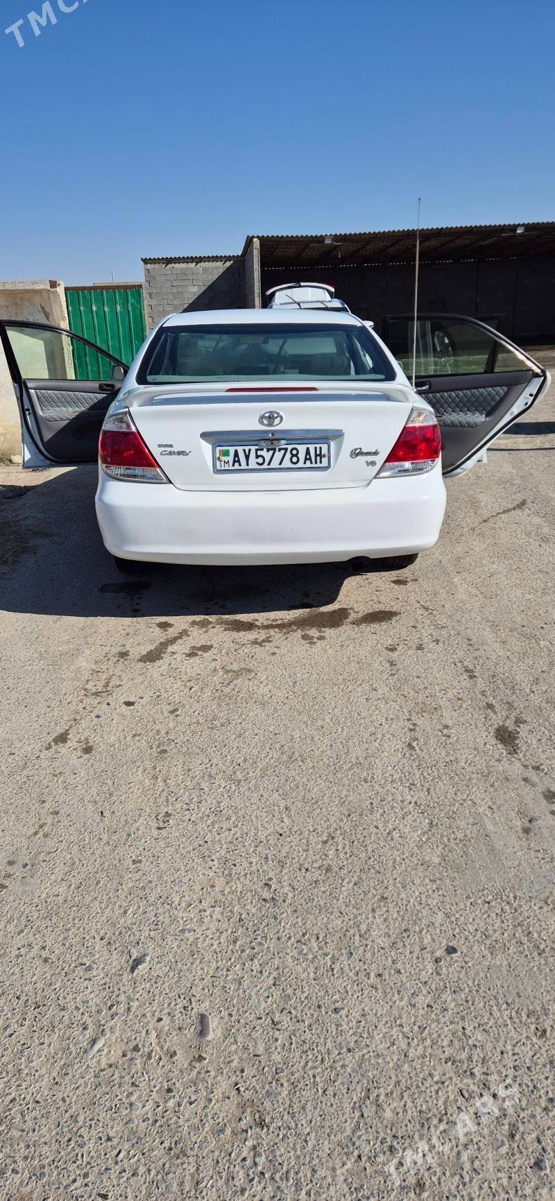 Toyota Camry 2002 - 150 000 TMT - Ак-Бугдайский этрап - img 3