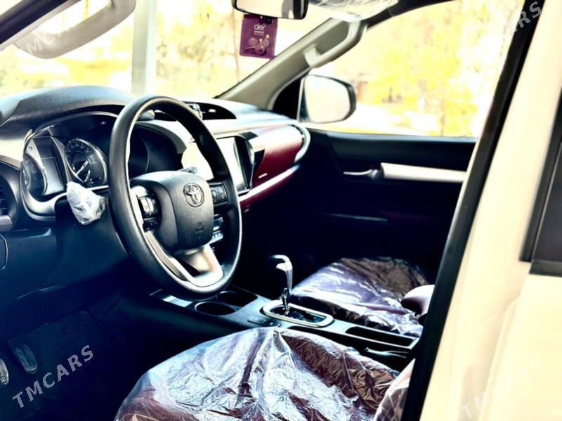 Toyota Hilux 2025 - 656 000 TMT - Магданлы - img 3