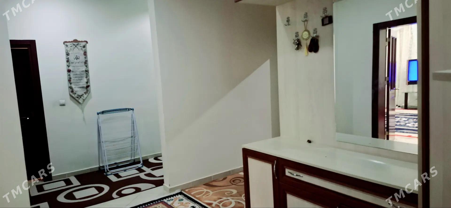 Kwartira komnat - Podwoýski köç. (Bitarap Türkmenistan şaýoly) - img 2