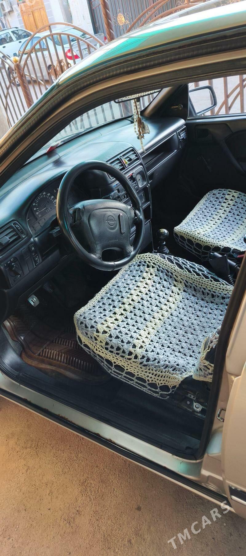 Opel Vectra 1992 - 25 000 TMT - Daşoguz - img 7