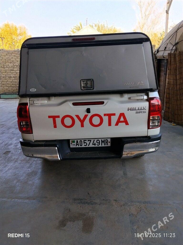 Toyota Hilux 2016 - 450 000 TMT - Mary - img 4