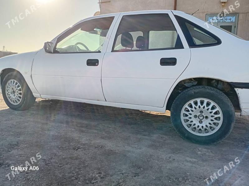 Opel Vectra 1990 - 30 000 TMT - Akdepe - img 2