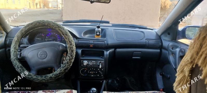 Opel Astra 1997 - 47 000 TMT - Гурбансолтан Едже - img 6