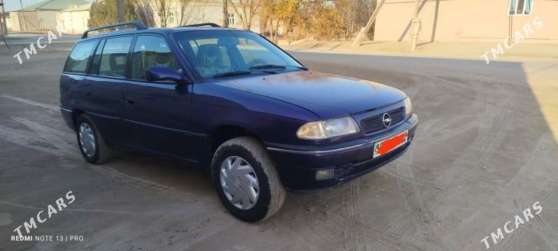 Opel Astra 1997 - 47 000 TMT - Гурбансолтан Едже - img 1