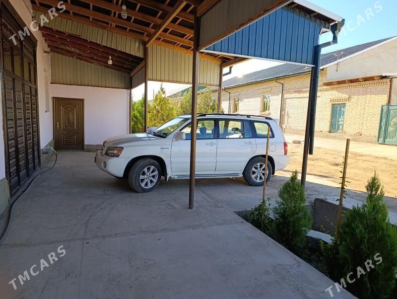 Toyota Highlander 2003 - 210 000 TMT - Кёнеургенч - img 3