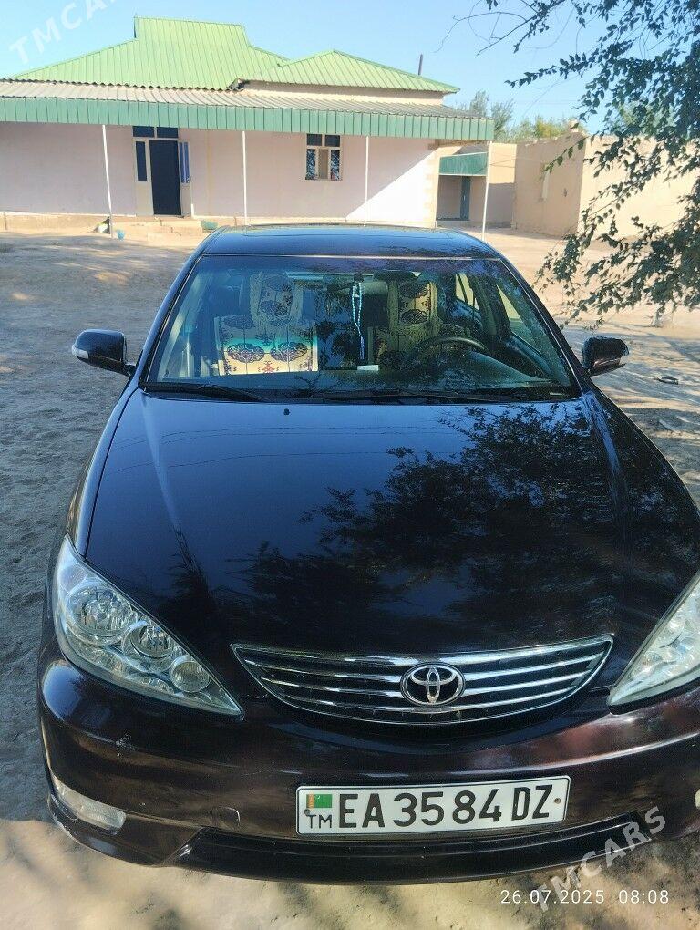 Toyota Camry 2004 - 180 000 TMT - етр. Туркменбаши - img 2