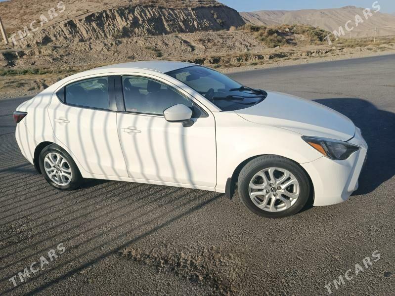 Toyota Yaris 2018 - 145 000 TMT - Кëши - img 4