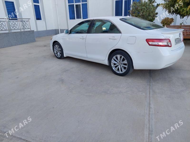 Toyota Camry 2010 - 220 000 TMT - Гёкдепе - img 3