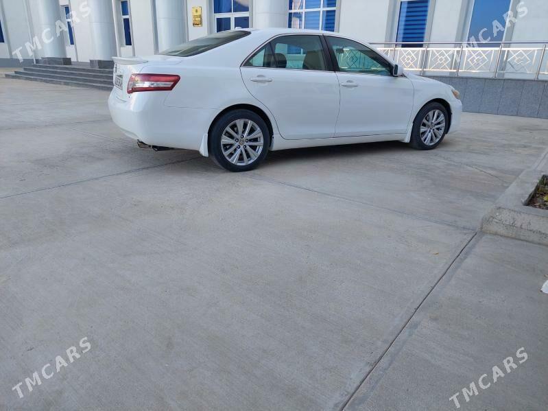 Toyota Camry 2010 - 220 000 TMT - Гёкдепе - img 4