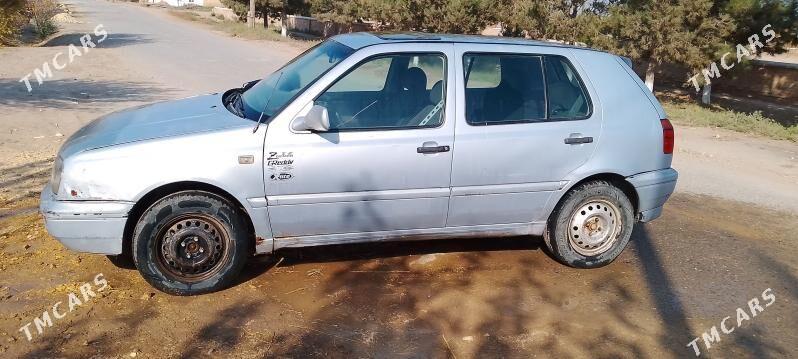 Volkswagen Golf 1994 - 12 000 TMT - Ходжамбаз - img 3