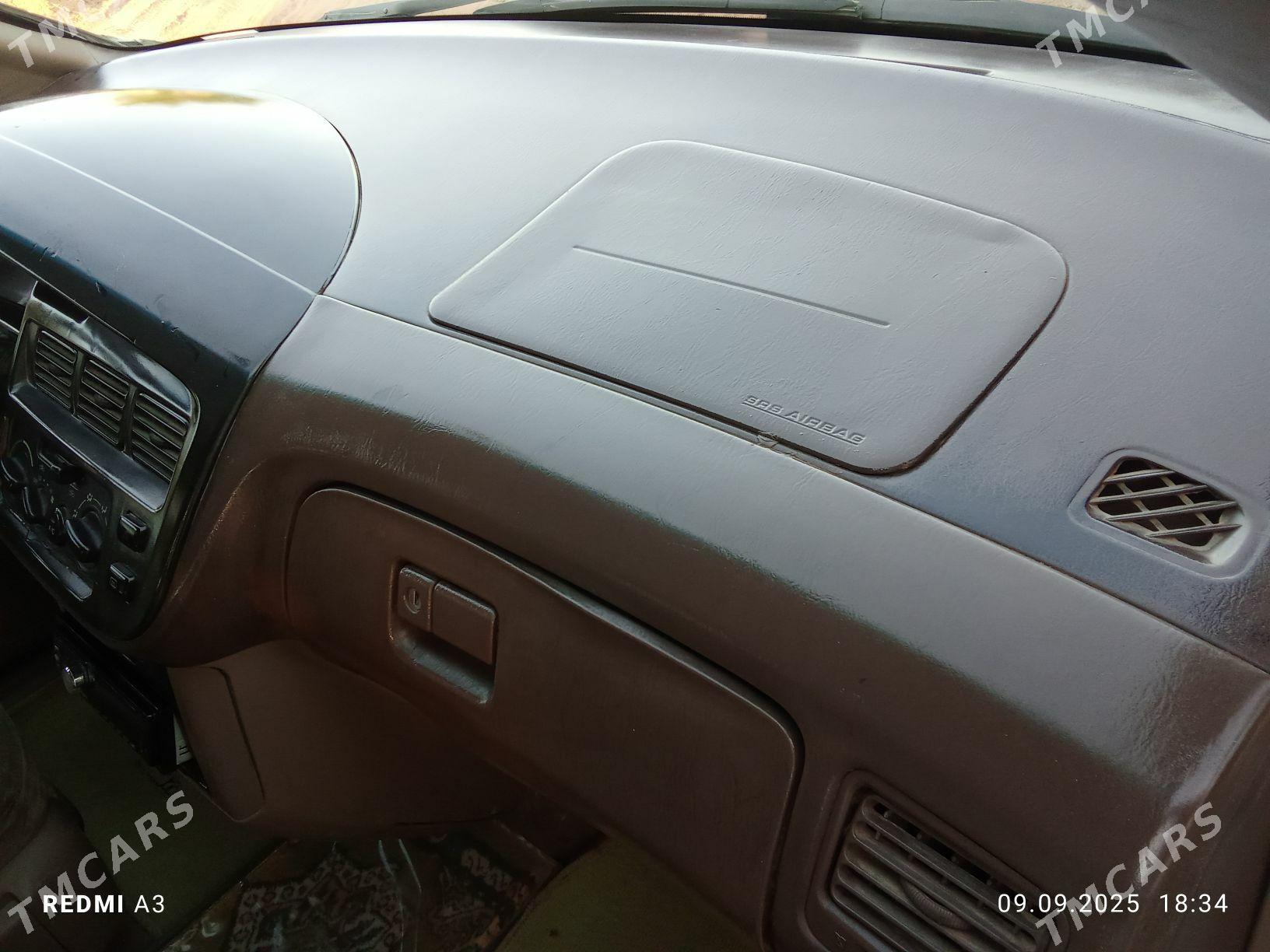 Toyota Sienna 2000 - 130 000 TMT - Бабадайхан - img 4