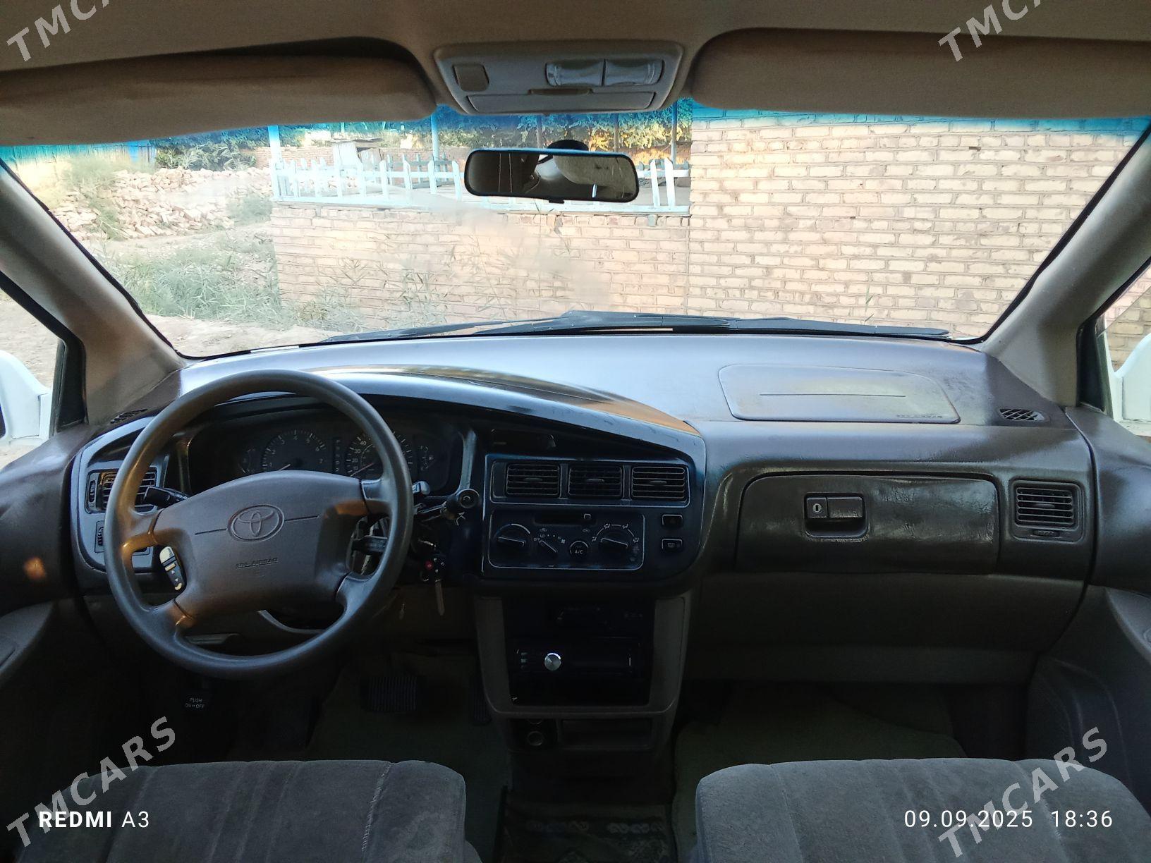 Toyota Sienna 2000 - 130 000 TMT - Бабадайхан - img 5