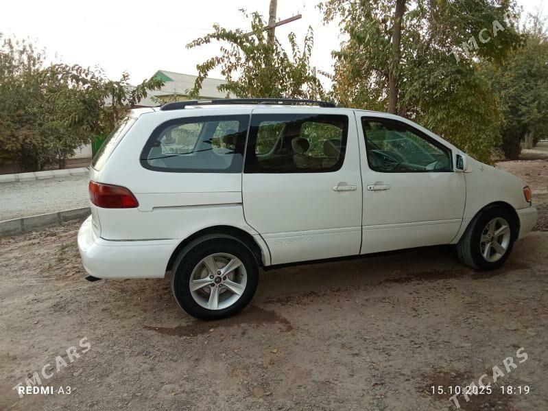 Toyota Sienna 2000 - 130 000 TMT - Бабадайхан - img 2