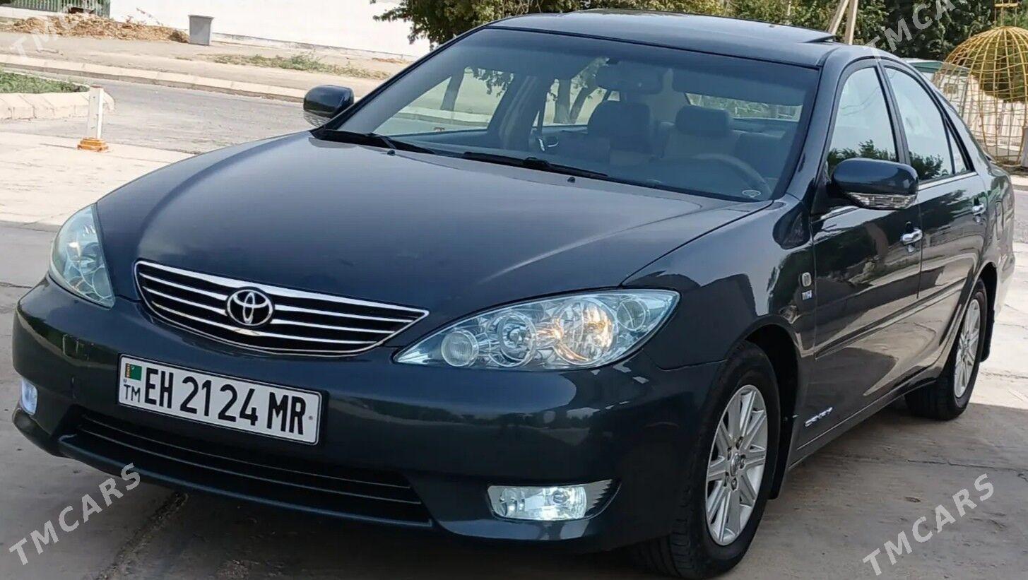 Toyota Camry 2004 - 210 000 TMT - Байрамали - img 1