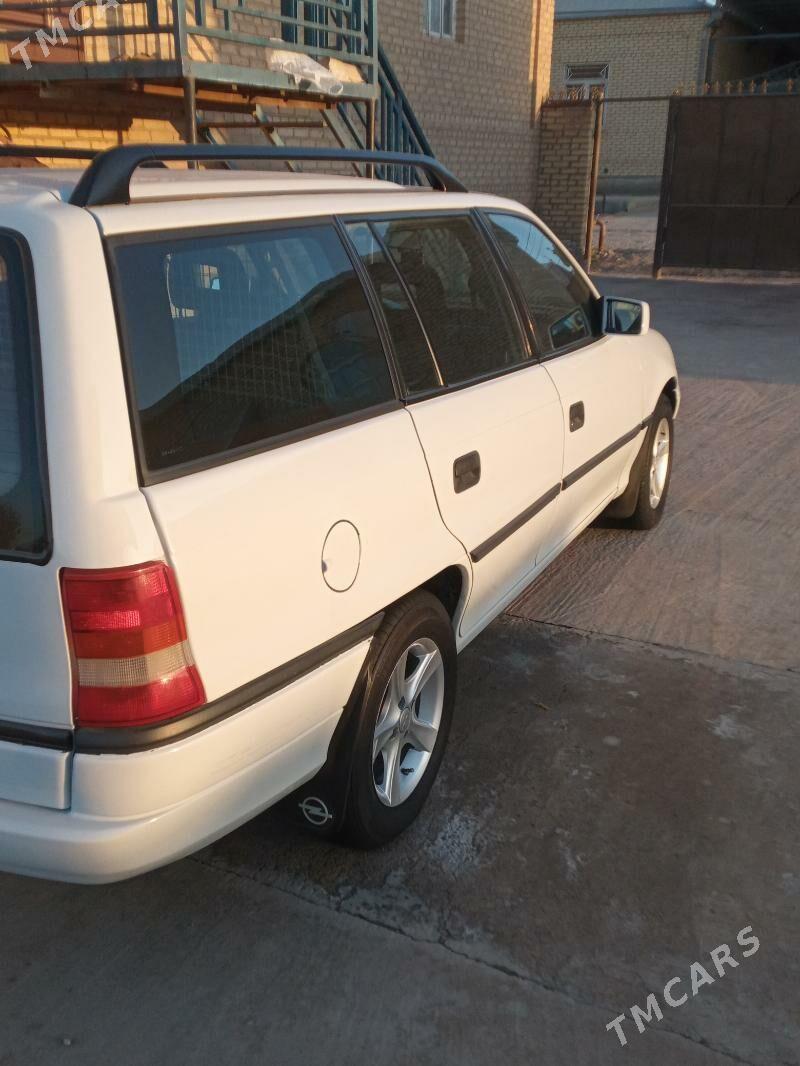 Opel Astra 1996 - 70 000 TMT - Мары - img 2
