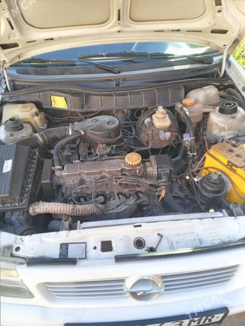 Opel Astra 1996 - 70 000 TMT - Мары - img 5